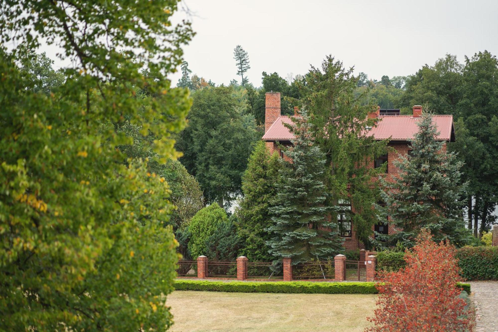 Hotel Stary Mlyn Strzeszyn Lubowo  Exterior foto
