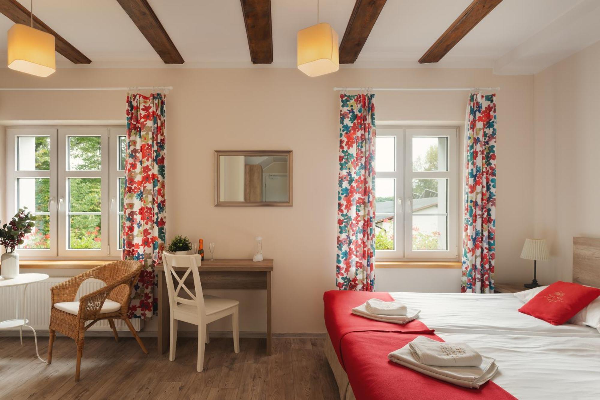 Hotel Stary Mlyn Strzeszyn Lubowo  Exterior foto